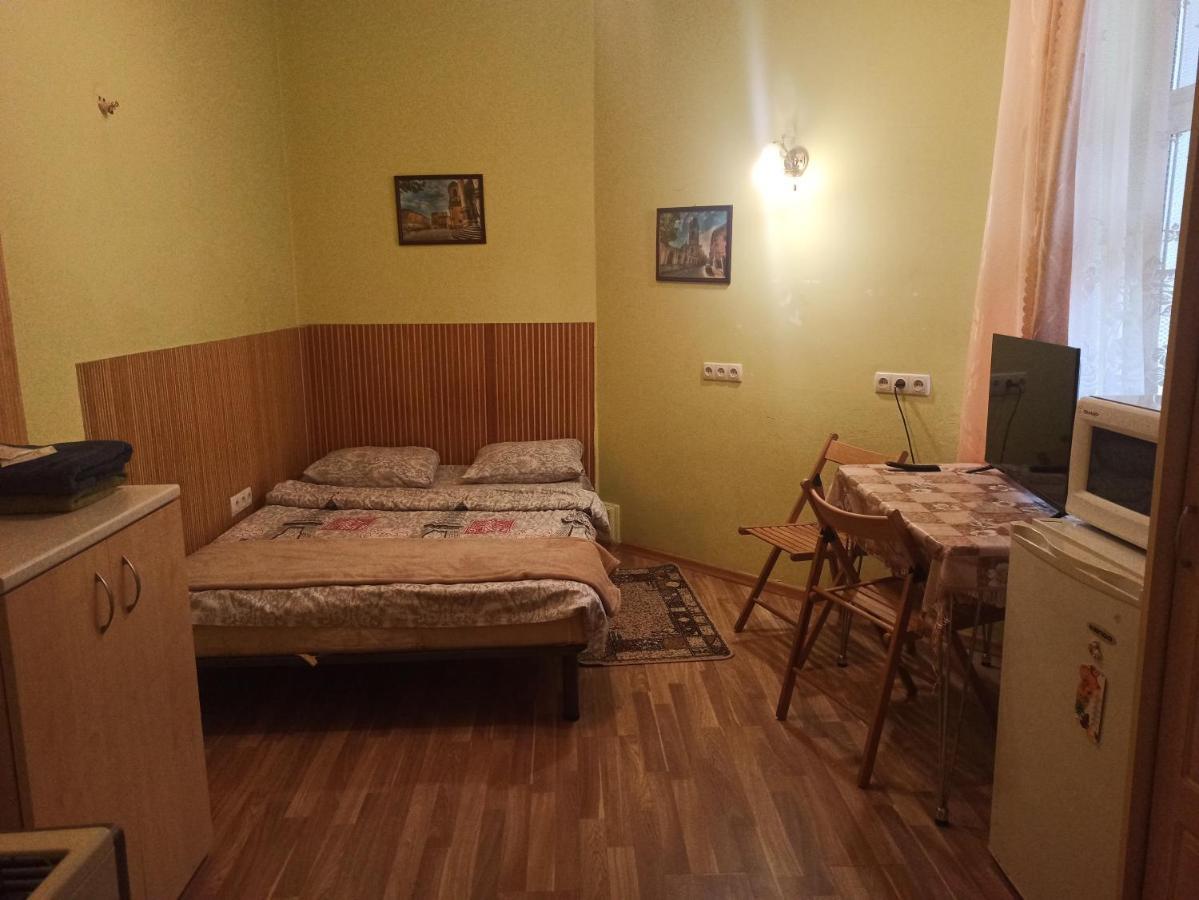 Ferienwohnung Смарт-Економ,10 Хв До Ж/Д Вокзалу Lemberg Exterior foto